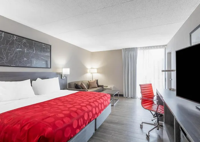 Ramada By Wyndham Tucson Airport Hotel Drexel Heights