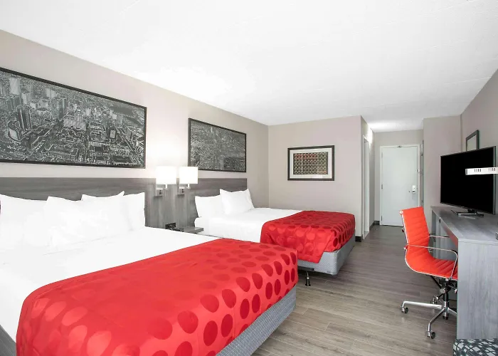 Ramada By Wyndham Tucson Airport 3*
