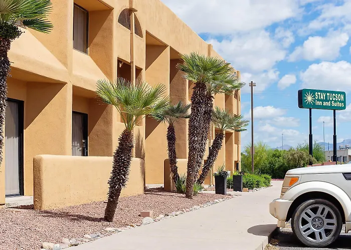 Ramada By Wyndham Tucson Airport Hotel