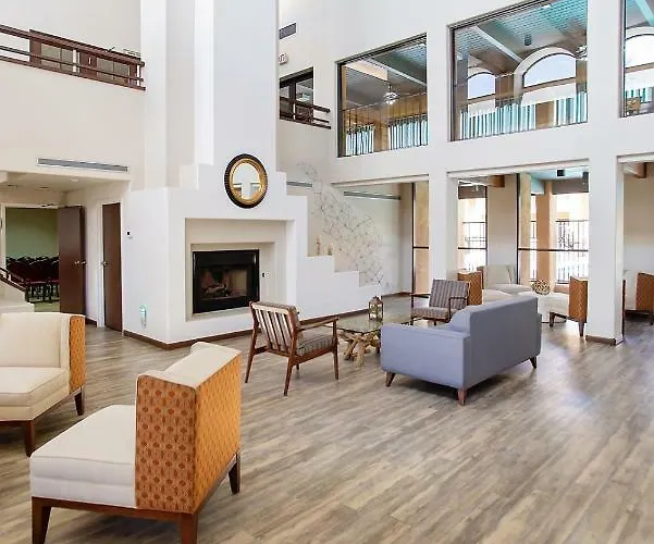 Hotel Ramada By Wyndham Tucson Airport